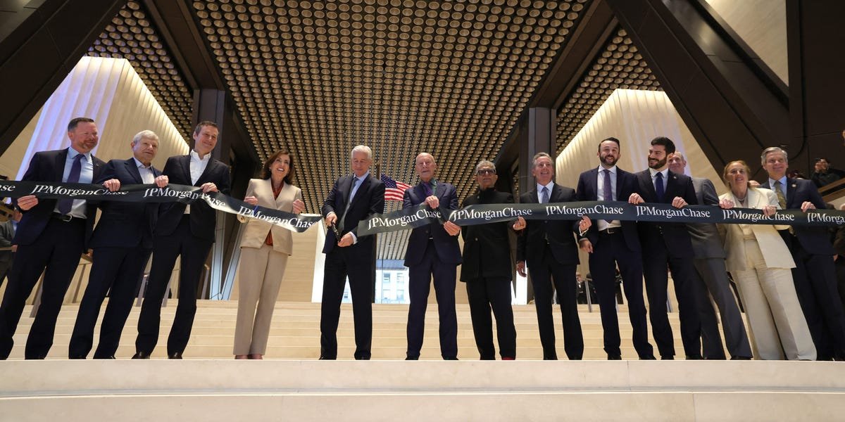 JPMorgan-says-office-renovations-are-coming-to-accommodate-the-banks.jpeg