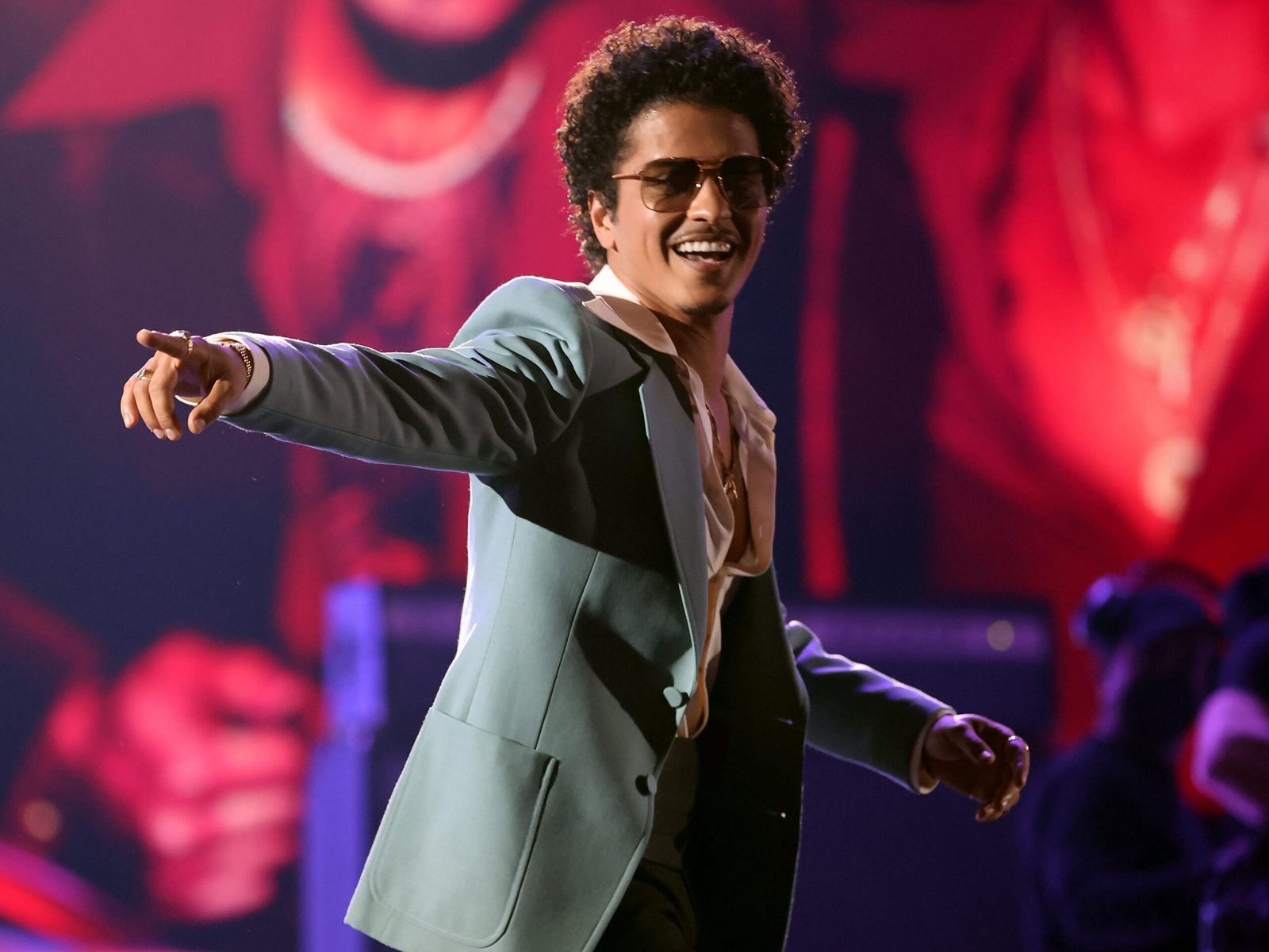 bruno mars at the 2022 iHeartRadio Music Awards