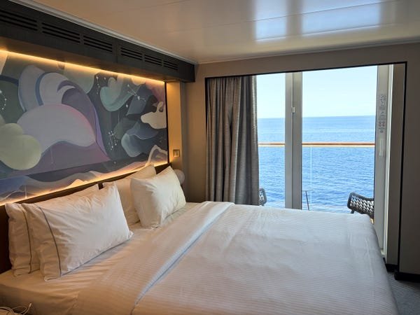 I-stayed-in-a-2850-per-person-balcony-cabin-on-Norwegian-Cruise.jpeg