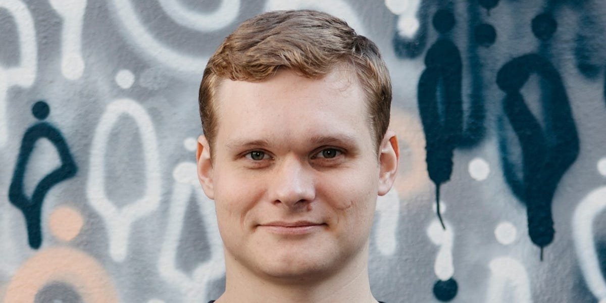 This-AI-pioneer-runs-his-life-with-a-dozen-agents.jpeg