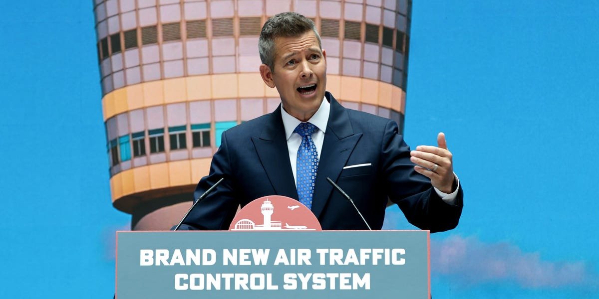 Trump-officials-want-to-recruit-gamers-to-be-air-traffic.jpeg